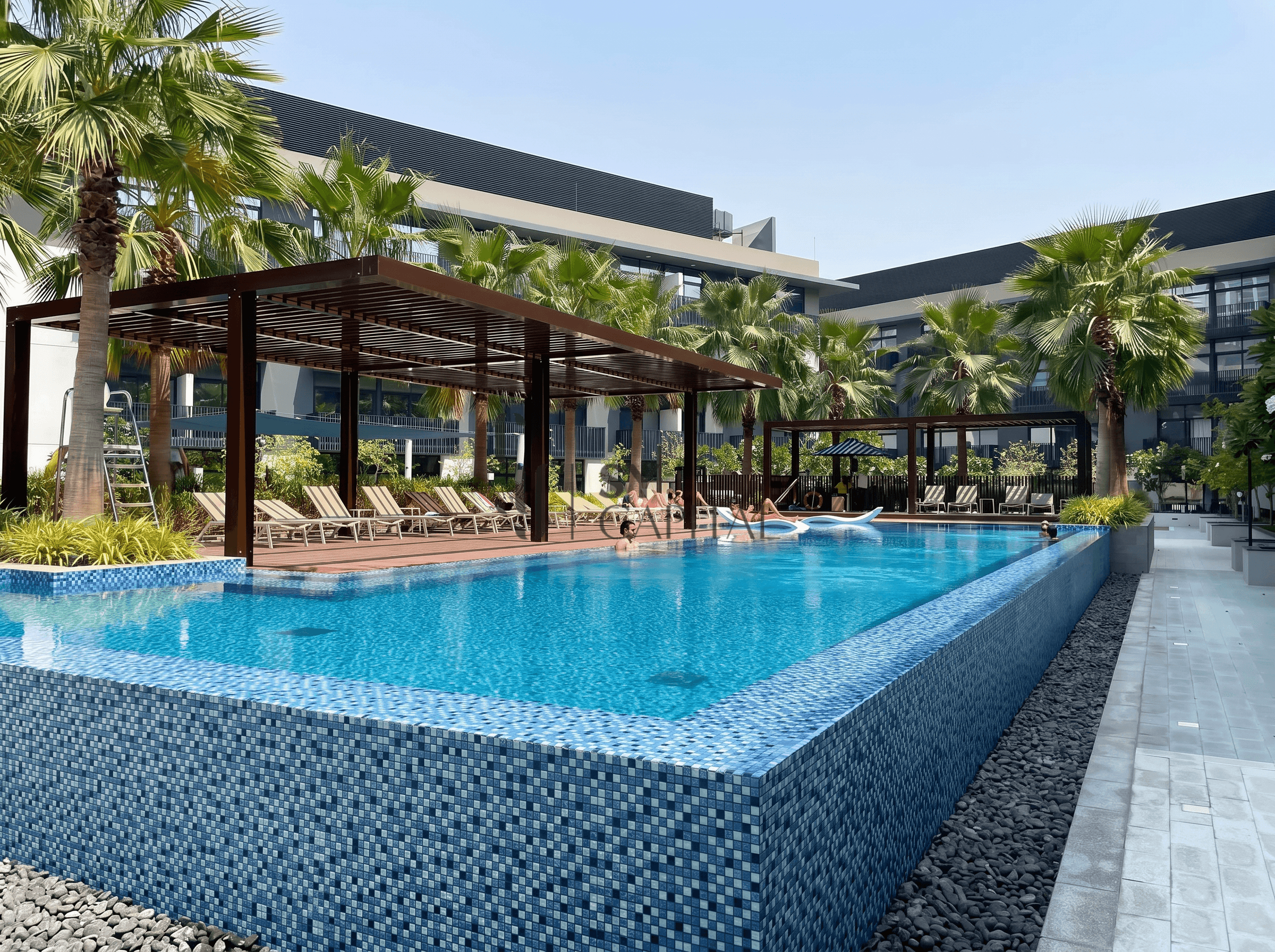 Pool View | Chiller Free | Vacant