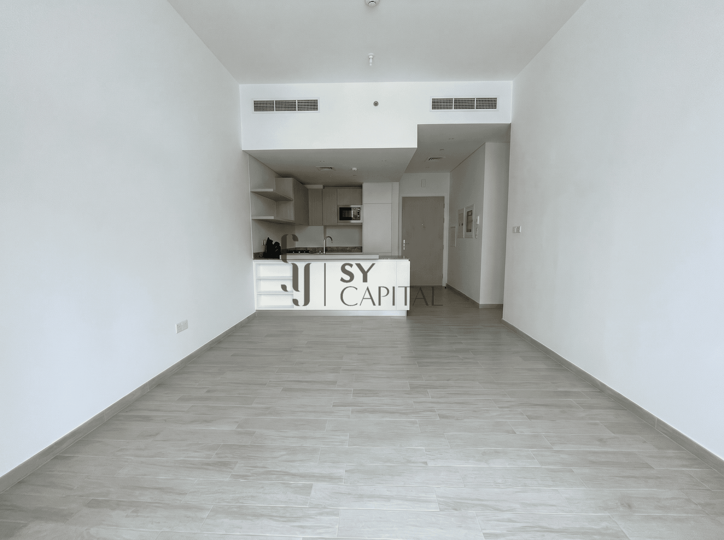 Pool View | Chiller Free | Vacant